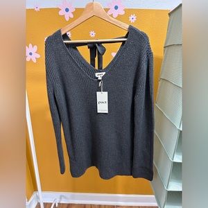 BRAND NEW FISHERMAN KNIT TIE-BACK SWEATER